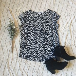 New York and company leopard print top 🐆🖤
